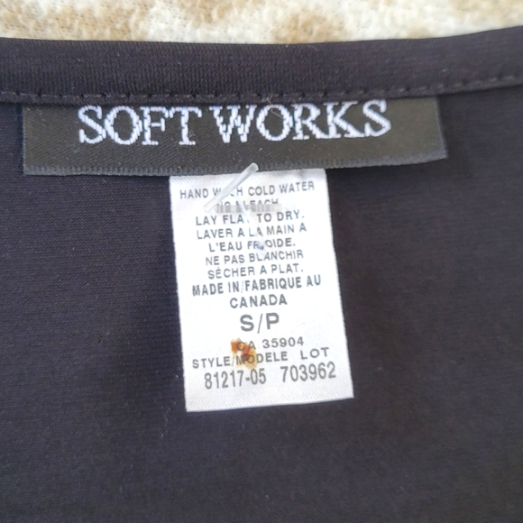 Soft Works Cascading Drape Black Aztec Print Cardigan Long Flowy Flattering Fit - Picture 8 of 8